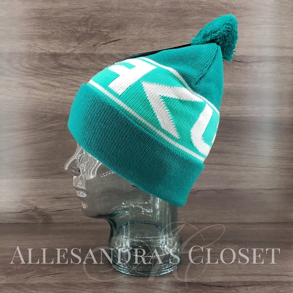 BUNDLE - Oakley Hat Factory Beanie Green Lake, Oakley Wanderlust Beanie Blackout - Picture 4 of 11